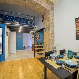 Dazzling Dob Apartamento